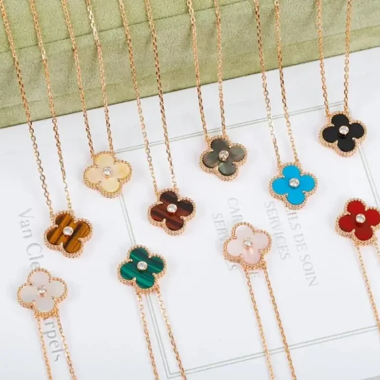 Van Cleef & Arpels Necklaces Accessory