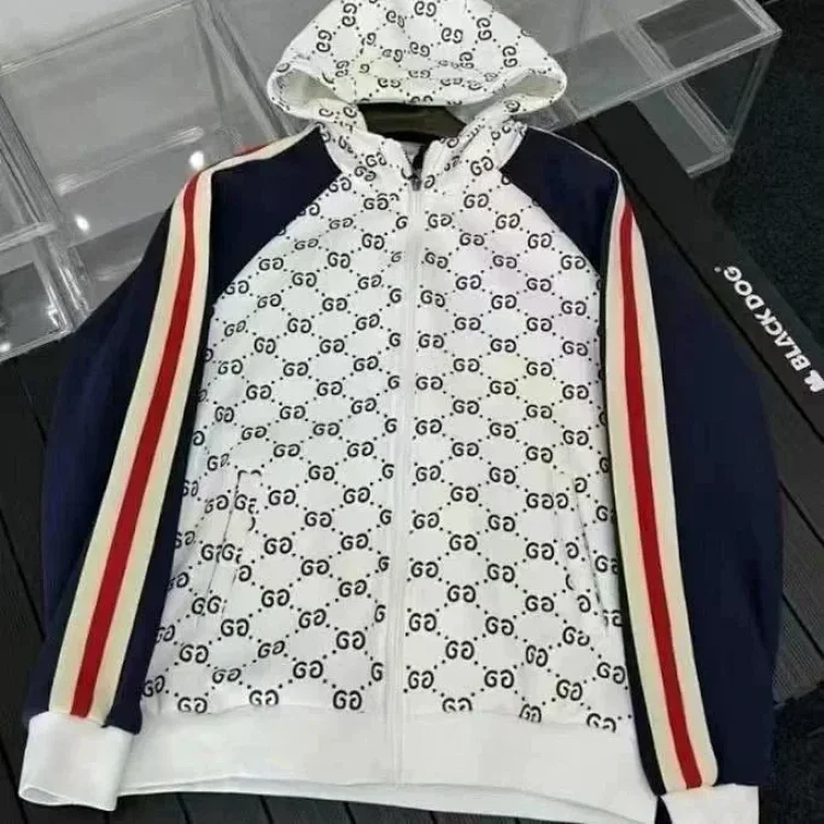 gucci Moncler Burberry THE NORTH FACE Clothing