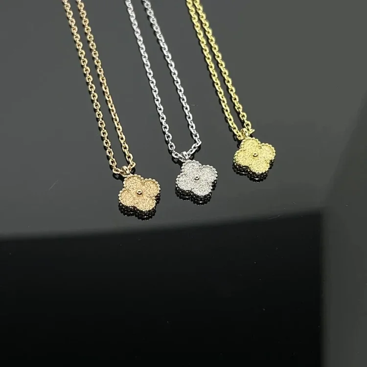 Van Cleef & Arpels Accessory